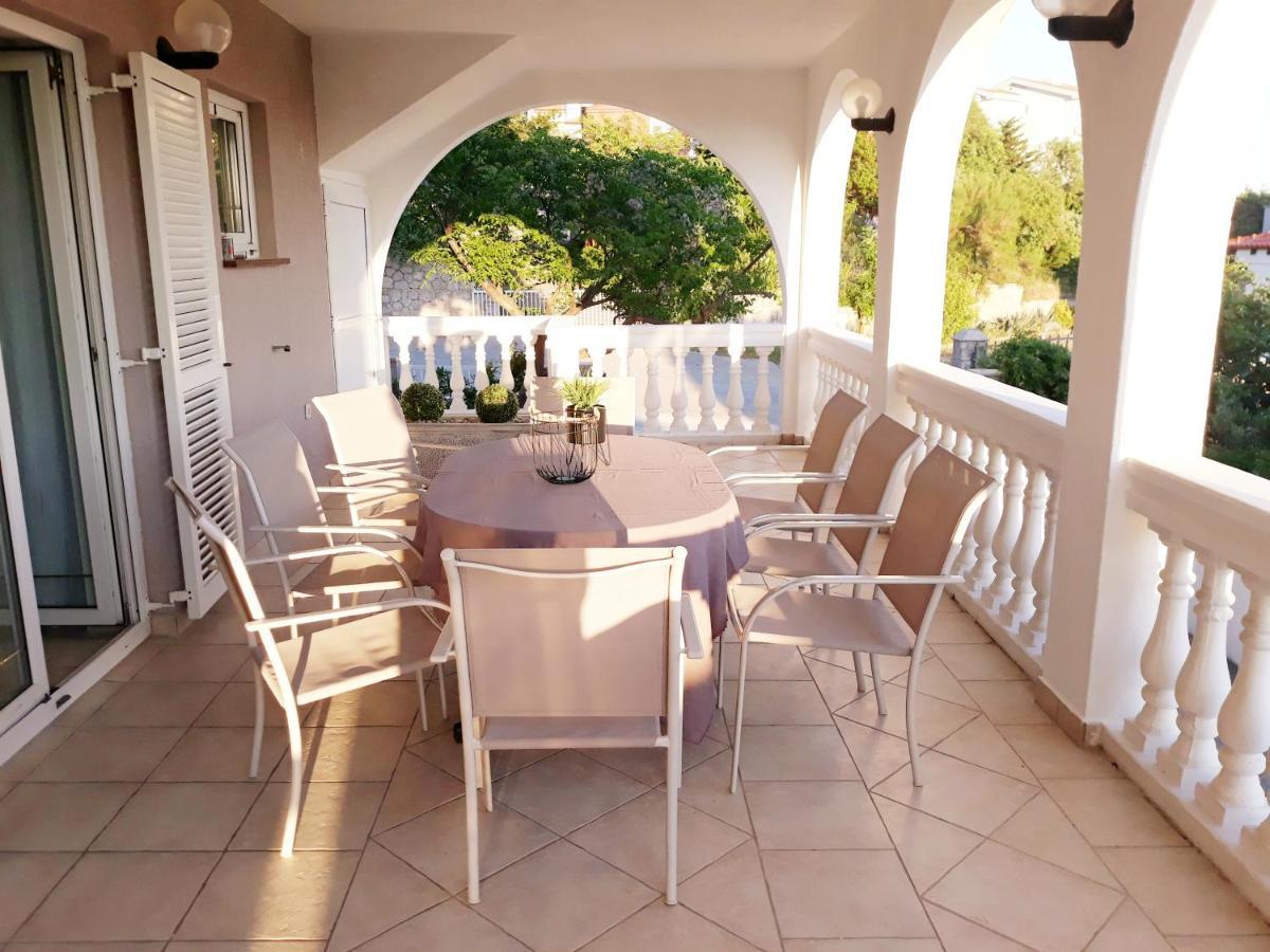 Villa Mihaela - Apartment Ika Cesarica Luaran gambar